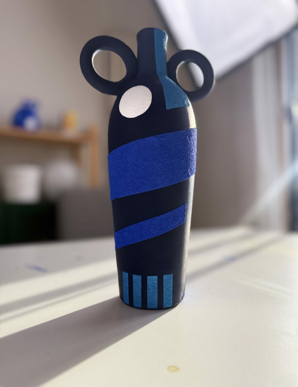 axe-murotopia-eilena-braye-sculpture-vase-ceramic-artwork-detail