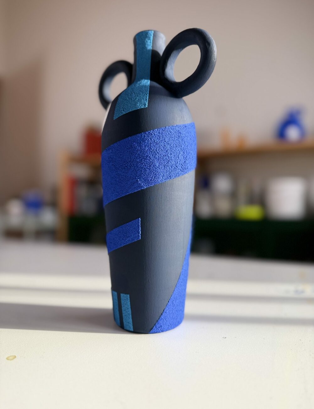 axe-murotopia-eilena-braye-sculpture-vase-contemporary-art-ceramic-artwork