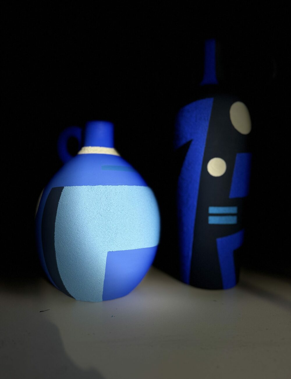 chambre-axe-murotopia-eilena-braye-sculptures-vases-ceramic-artworks-circulation-series-studio-shoot chambre-axe-murotopia-eilena-braye-sculptures-vases-ceramic-artworks-circulation-series-studio-shoot