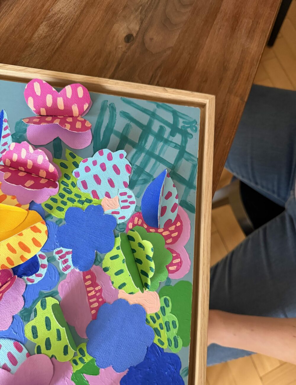 flowers-table-2-colourful-justyna-maria-porowska-painting-ceramic-artwork-frame-detail