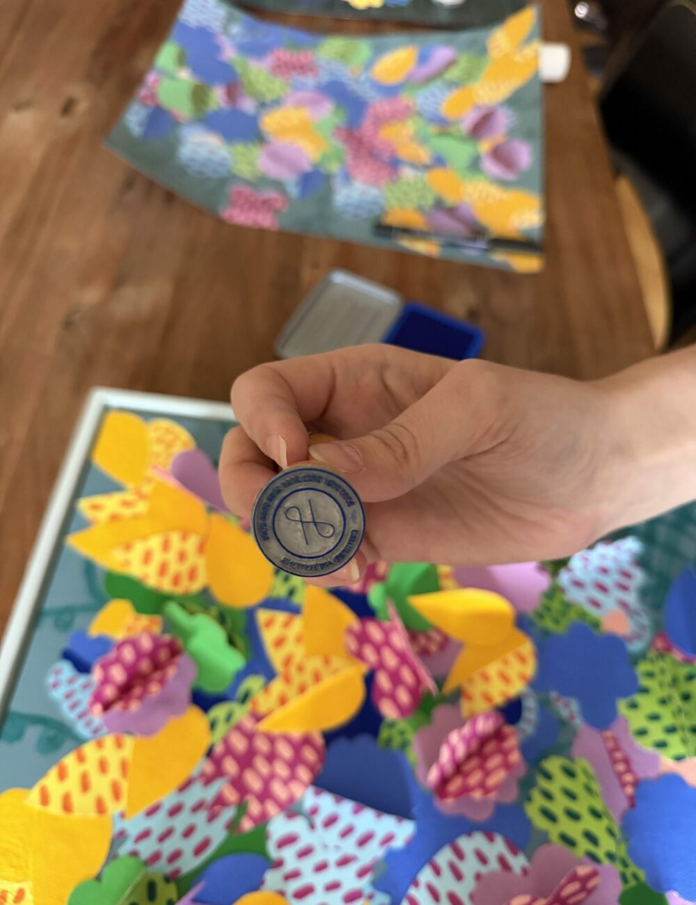 flowers-table-2-colourful-justyna-maria-porowska-painting-detail-stamp-edition